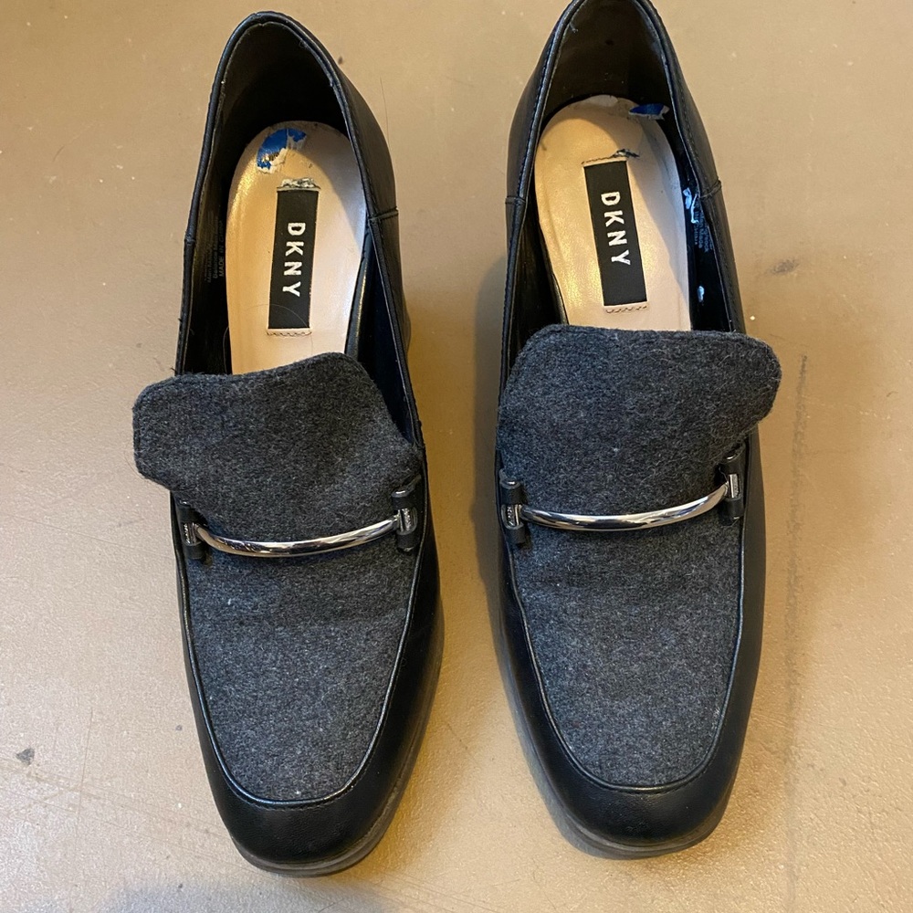 DKNY shoe